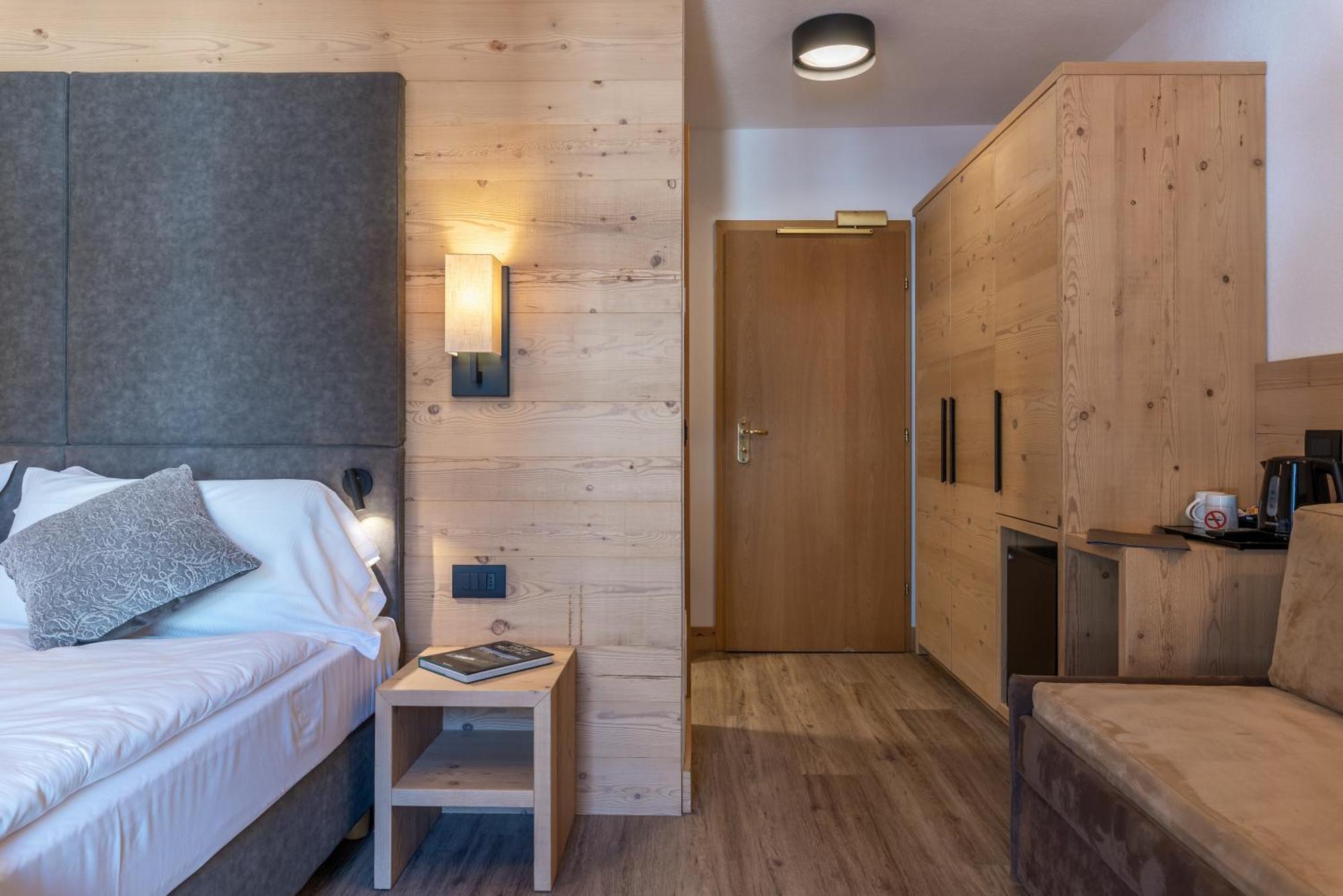 Hotel Meida Pozza di Fassa Eksteriør bilde