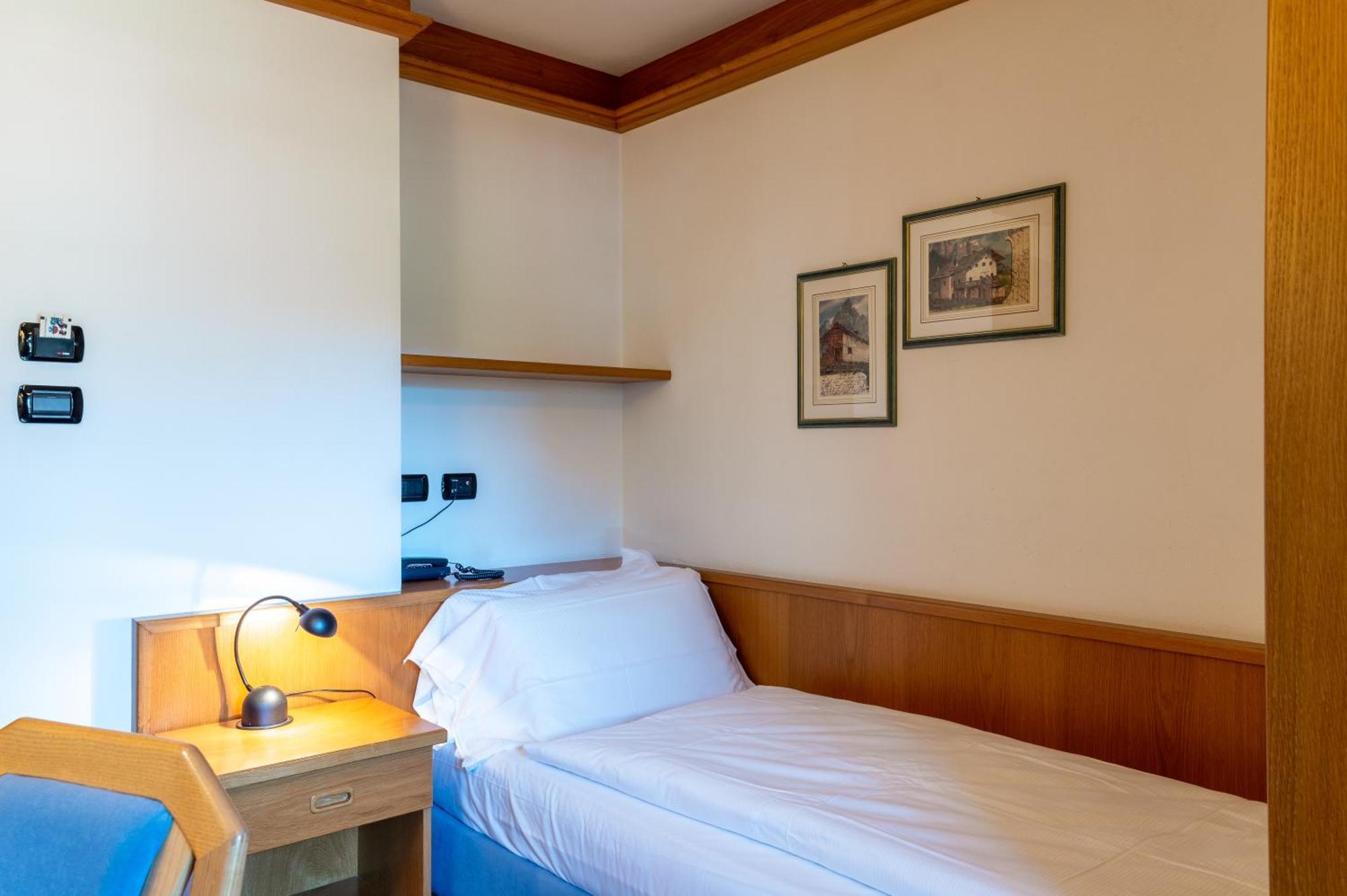 Hotel Meida Pozza di Fassa Eksteriør bilde